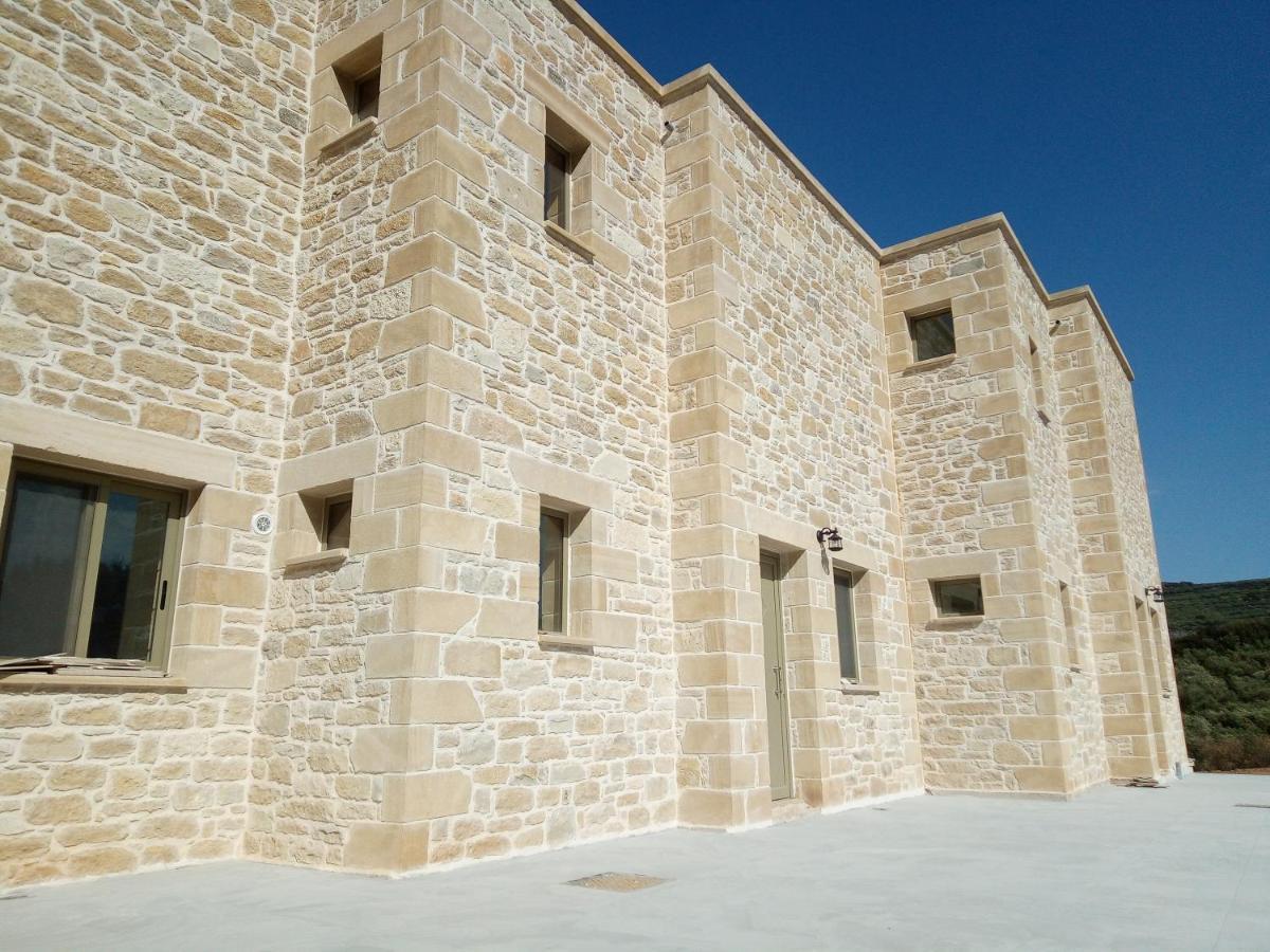 Villa Stylianos And Studios Kissamos Bagian luar foto
