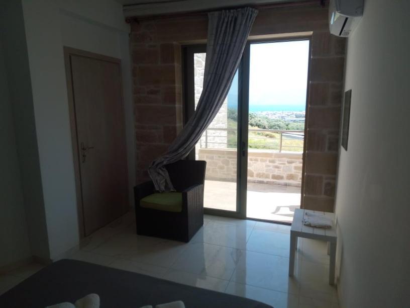 Villa Stylianos And Studios Kissamos Bagian luar foto
