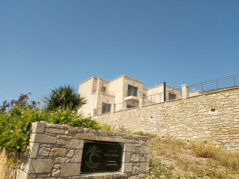 Villa Stylianos And Studios Kissamos Bagian luar foto